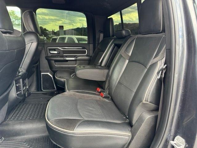 RAM 2500 Laramie 4x4 Crew Cab 6'4" Box 2019