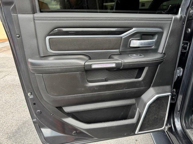 RAM 2500 Laramie 4x4 Crew Cab 6'4" Box 2019