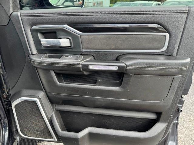 RAM 2500 Laramie 4x4 Crew Cab 6'4" Box 2019