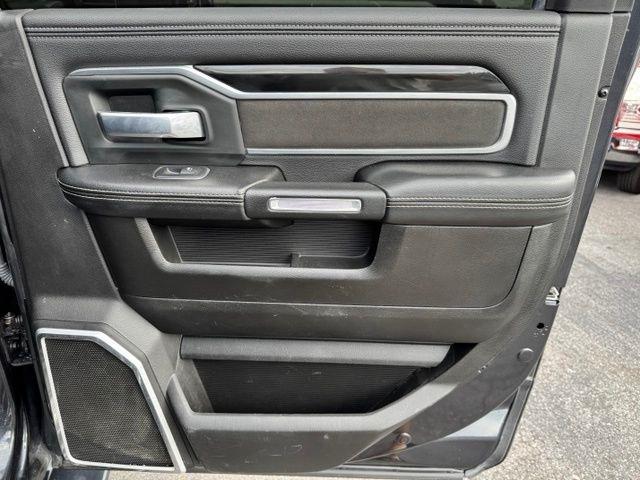 RAM 2500 Laramie 4x4 Crew Cab 6'4" Box 2019