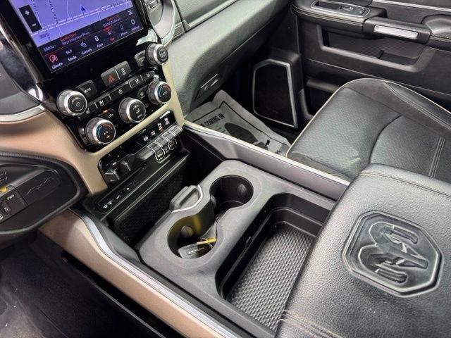 RAM 2500 Laramie 4x4 Crew Cab 6'4" Box 2019