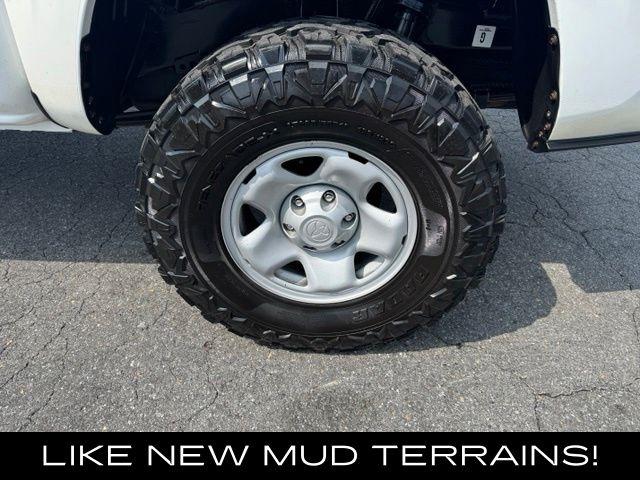 Toyota Tacoma 4WD TRD Off Road Double Cab 5' Bed V6 MT (Natl) 2022