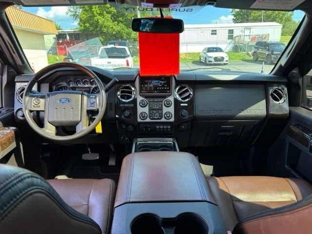 Ford Super Duty F-350 SRW 4WD Crew Cab 156" King Ranch 2016