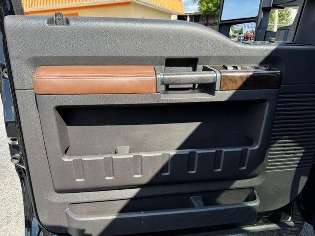 Ford Super Duty F-350 SRW 4WD Crew Cab 156" King Ranch 2016