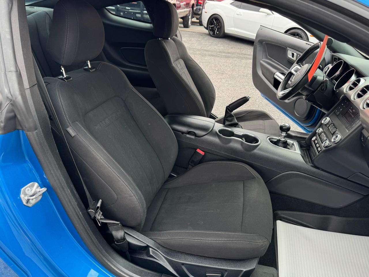Ford Mustang GT Fastback 2021