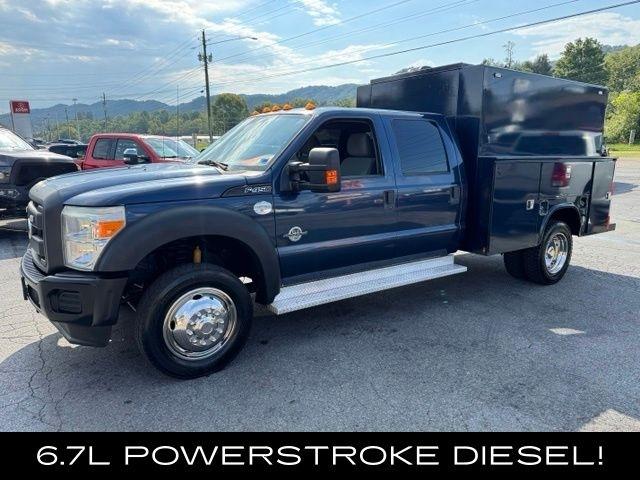 Ford Super Duty F-450 DRW 4WD Crew Cab 176" WB 60" CA Lariat 2013