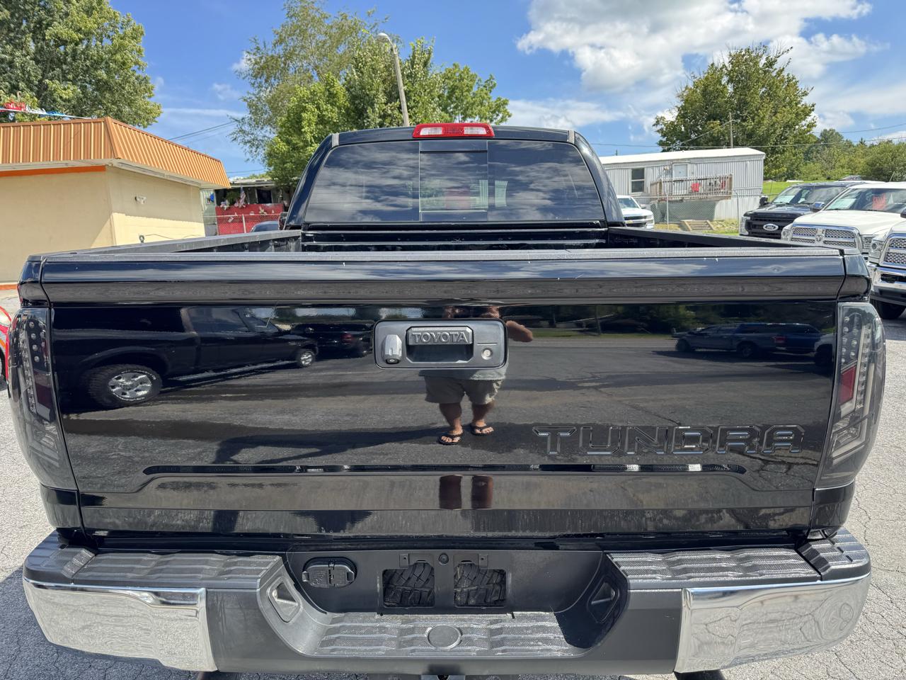 Toyota Tundra 4WD Truck Double Cab 5.7L V8 6-Spd AT TRD Pro (Natl) 2015