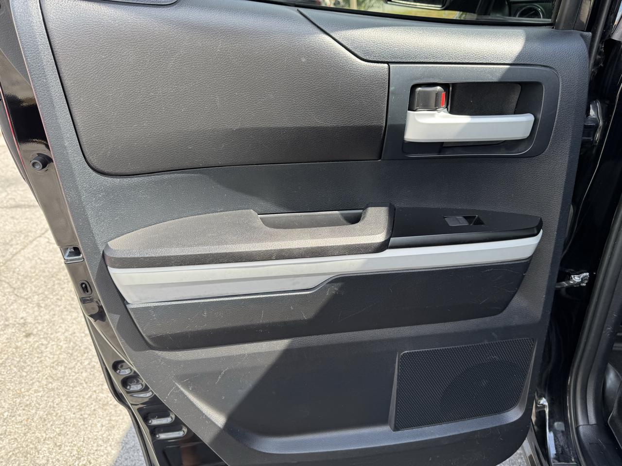 Toyota Tundra 4WD Truck Double Cab 5.7L V8 6-Spd AT TRD Pro (Natl) 2015