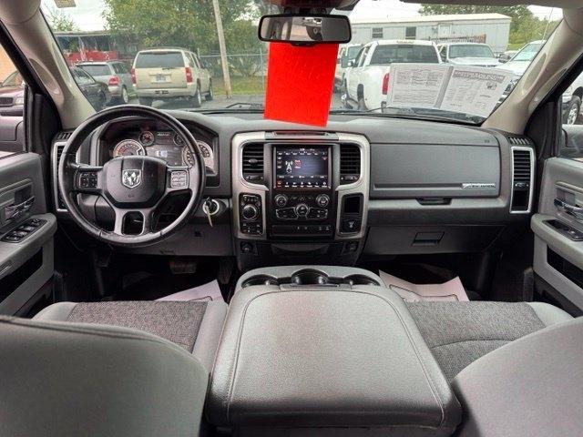 RAM 1500 Classic Big Horn 4x4 Crew Cab 6'4" Box 2019