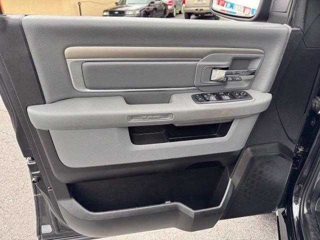 RAM 1500 Classic Big Horn 4x4 Crew Cab 6'4" Box 2019