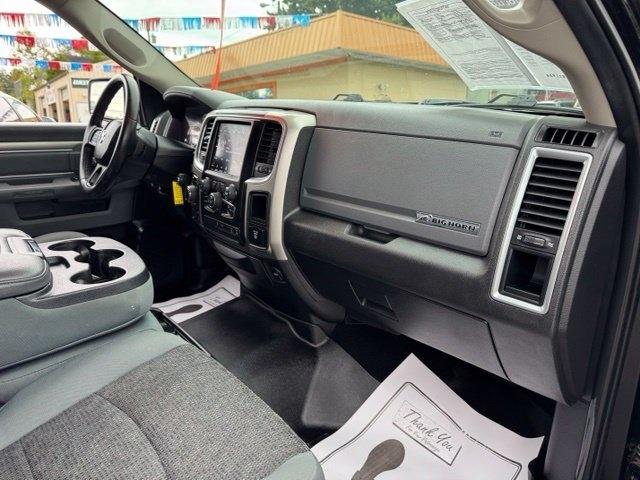 RAM 1500 Classic Big Horn 4x4 Crew Cab 6'4" Box 2019