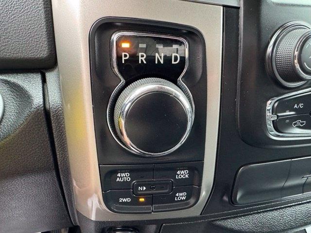 RAM 1500 Classic Big Horn 4x4 Crew Cab 6'4" Box 2019