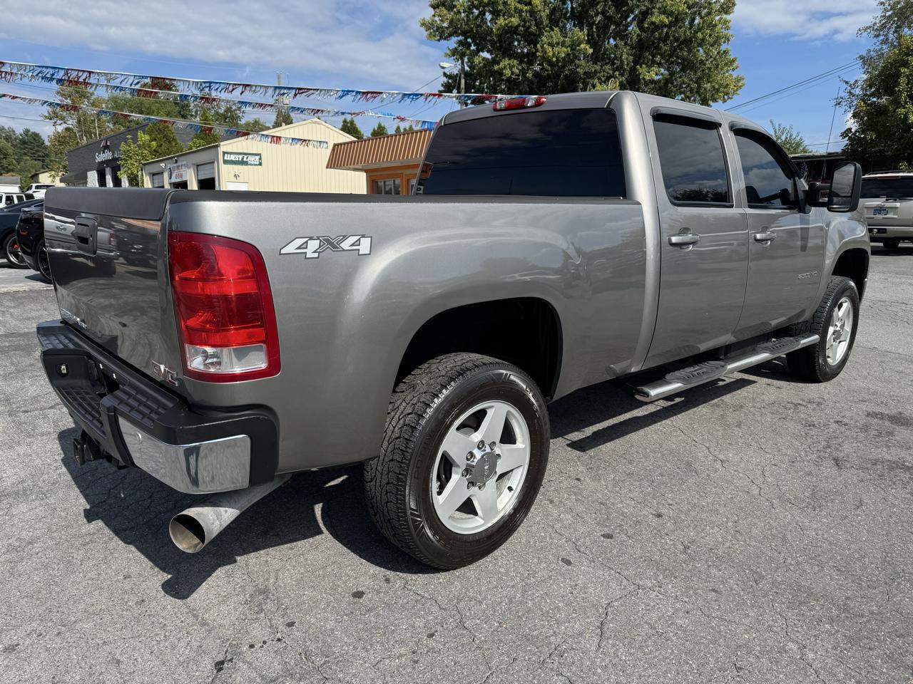GMC Sierra 2500HD 4WD Crew Cab 153.7" SLT 2013