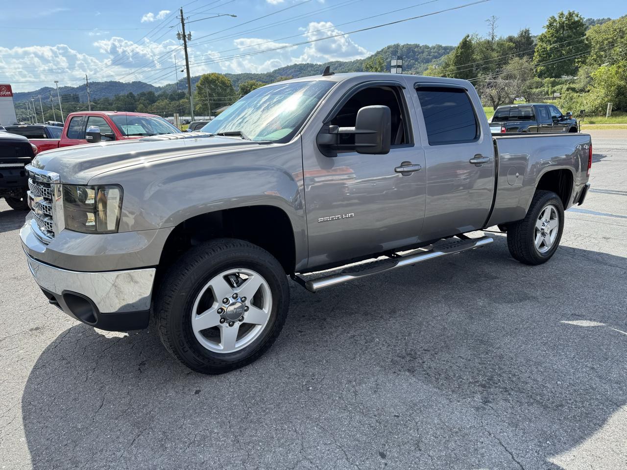 GMC Sierra 2500HD 4WD Crew Cab 153.7" SLT 2013