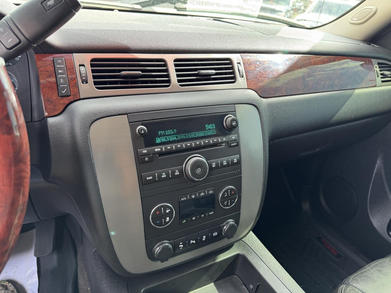 GMC Sierra 2500HD 4WD Crew Cab 153.7" SLT 2013