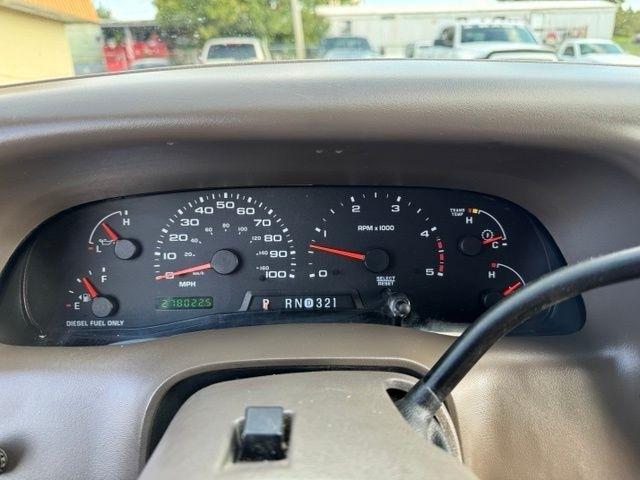 Ford Super Duty F-250 Crew Cab 156" Lariat 4WD 2004