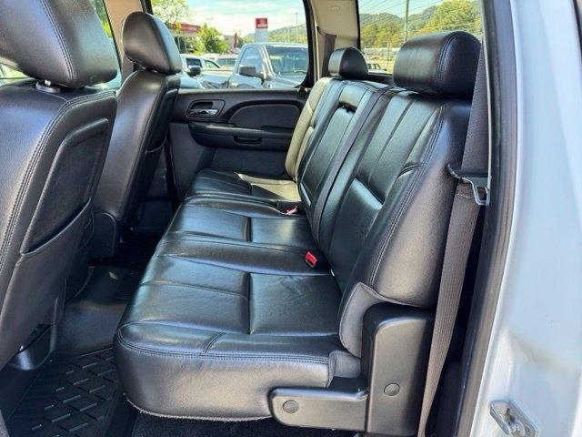 Chevrolet Silverado 3500HD 4WD Crew Cab 167.7" LTZ 2012