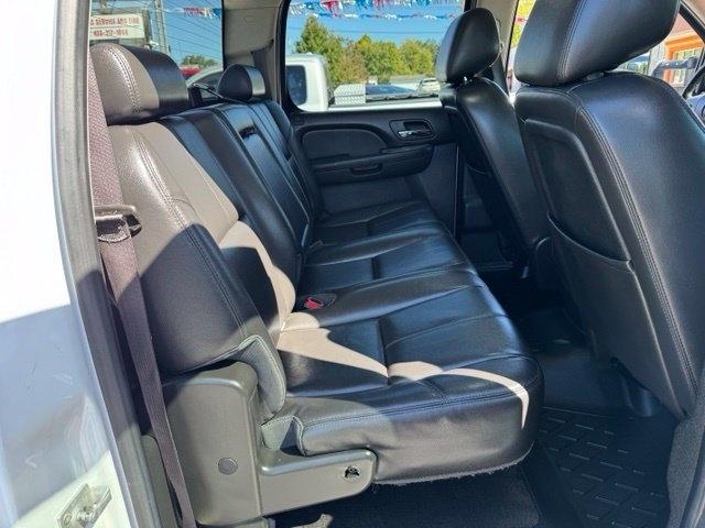 Chevrolet Silverado 3500HD 4WD Crew Cab 167.7" LTZ 2012