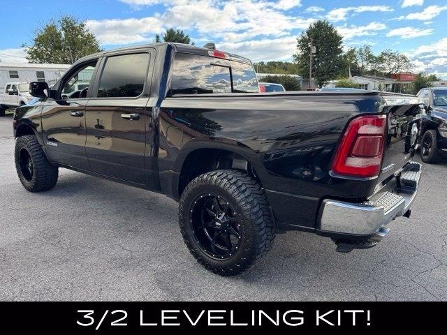 RAM 1500 Big Horn 4x4 Crew Cab 5'7" Box 2020