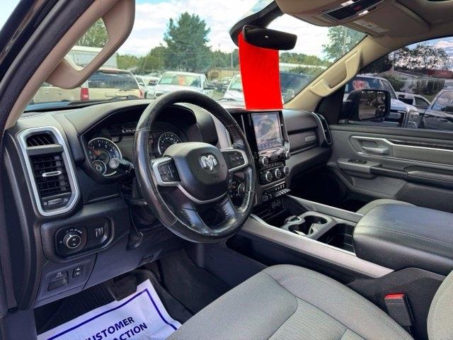 RAM 1500 Big Horn 4x4 Crew Cab 5'7" Box 2020