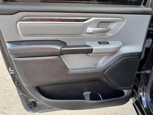 RAM 1500 Big Horn 4x4 Crew Cab 5'7" Box 2020