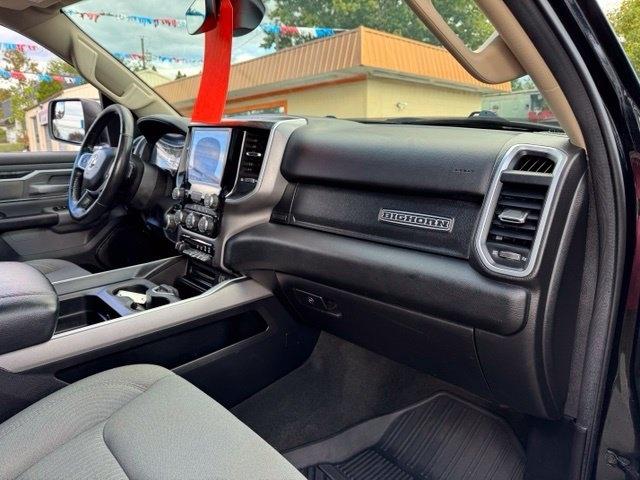 RAM 1500 Big Horn 4x4 Crew Cab 5'7" Box 2020