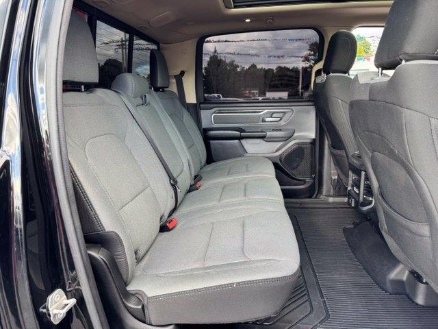 RAM 1500 Big Horn 4x4 Crew Cab 5'7" Box 2020