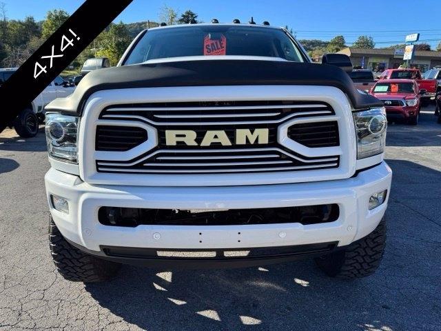 RAM 2500 Laramie 4x4 Mega Cab 6'4" Box 2018