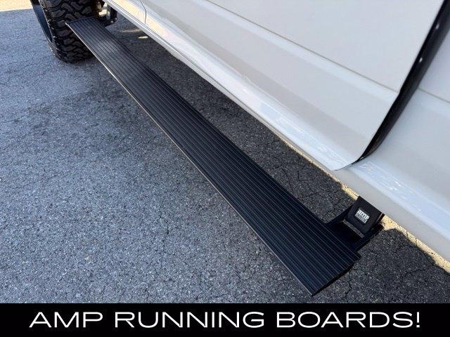 RAM 2500 Laramie 4x4 Mega Cab 6'4" Box 2018