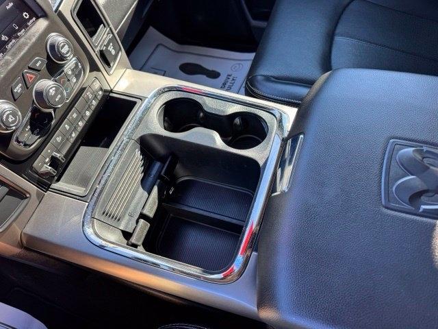 RAM 2500 Laramie 4x4 Mega Cab 6'4" Box 2018