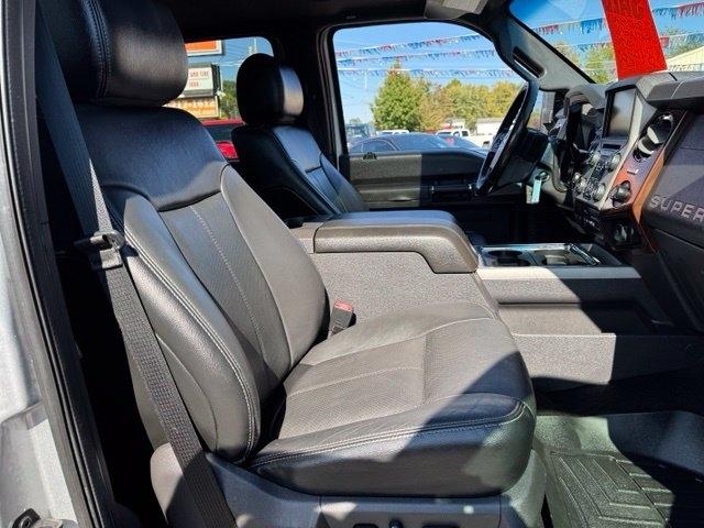 Ford Super Duty F-250 SRW Lariat 4WD Crew Cab 6.75' Box 2016