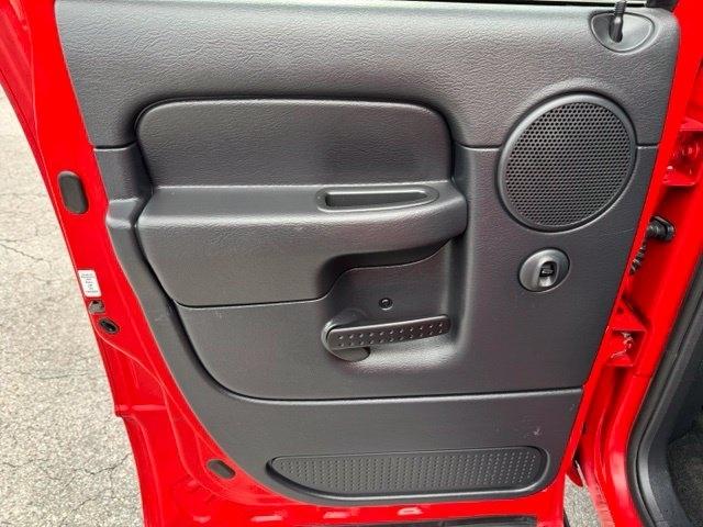 Dodge Ram 3500 4dr Quad Cab 160" WB DRW SLT 4WD 2004