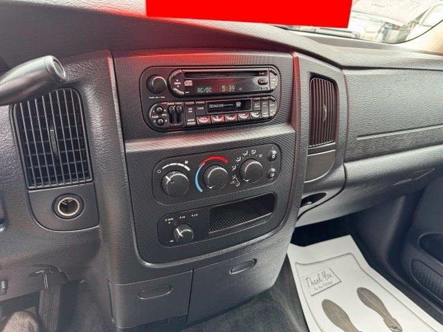 Dodge Ram 3500 4dr Quad Cab 160" WB DRW SLT 4WD 2004