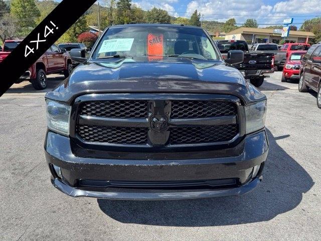RAM 1500 4WD Reg Cab 120.5" Express 2015