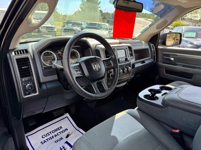 RAM 1500 4WD Reg Cab 120.5" Express 2015