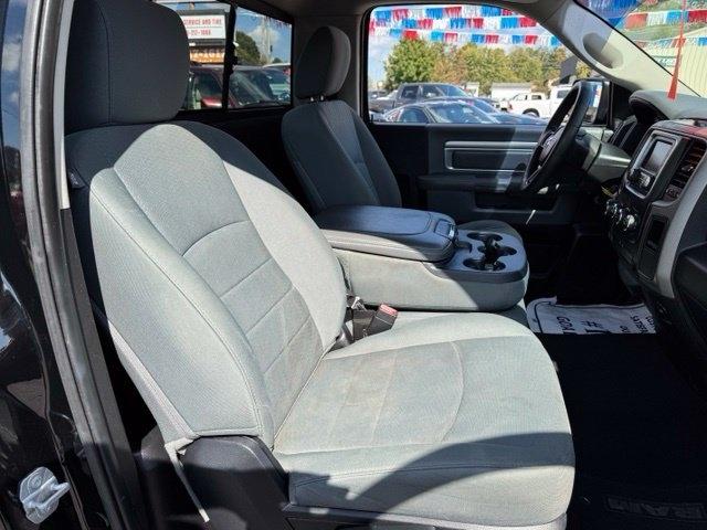RAM 1500 4WD Reg Cab 120.5" Express 2015