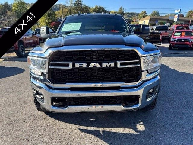 RAM 4500 Chassis Cab Tradesman 4x4 Crew Cab 60" CA 173.4" WB 2023