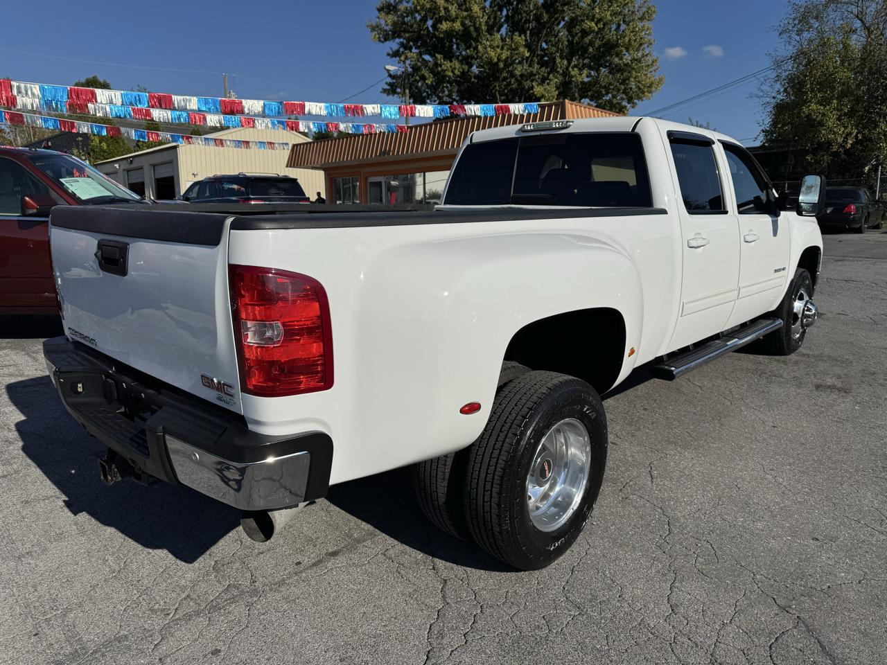 GMC Sierra 3500HD 4WD Crew Cab 167.7" SLT 2012
