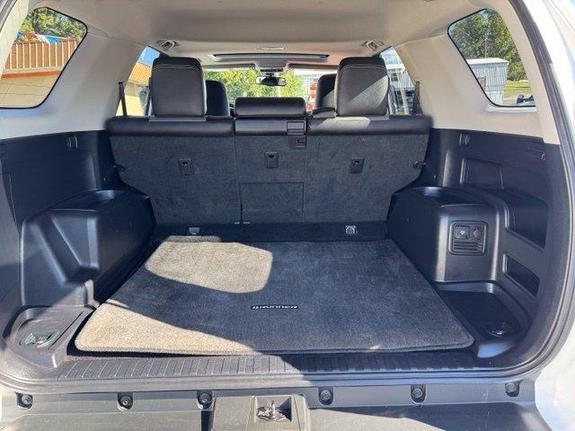 Toyota 4Runner 4WD 4dr V6 SR5 Premium (Natl) 2016