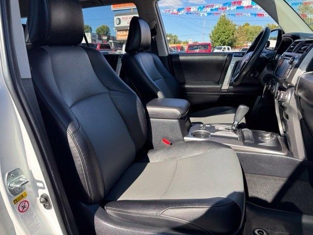 Toyota 4Runner 4WD 4dr V6 SR5 Premium (Natl) 2016