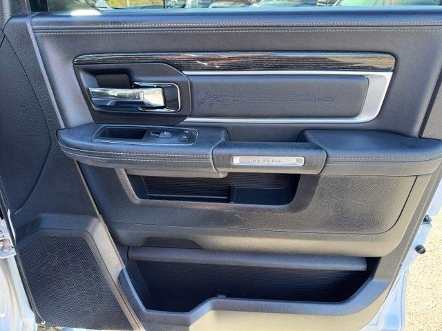 RAM 2500 4WD Crew Cab 149" Longhorn Limited 2016