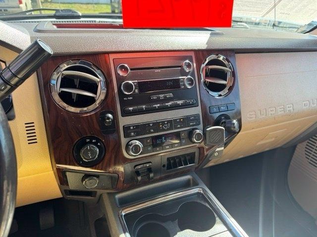 Ford Super Duty F-250 SRW 4WD Crew Cab 156" Lariat 2011