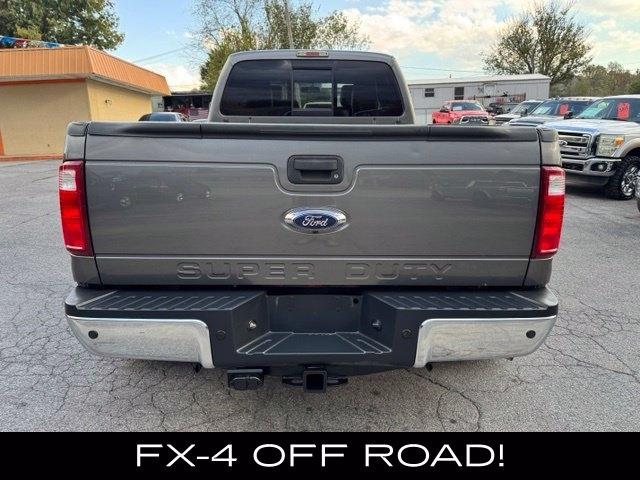 Ford Super Duty F-450 DRW Lariat 4WD Crew Cab 8' Box 2014