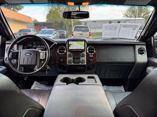 Ford Super Duty F-450 DRW Lariat 4WD Crew Cab 8' Box 2014