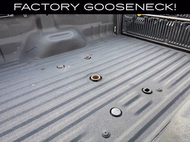 Ford Super Duty F-450 DRW Lariat 4WD Crew Cab 8' Box 2014