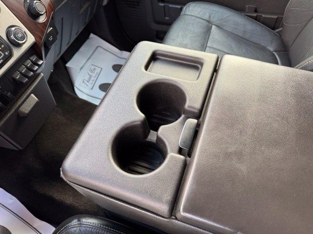 Ford Super Duty F-450 DRW Lariat 4WD Crew Cab 8' Box 2014