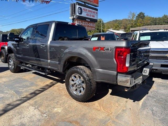 Ford Super Duty F-350 SRW Lariat 4WD Crew Cab 6.75' Box 2018