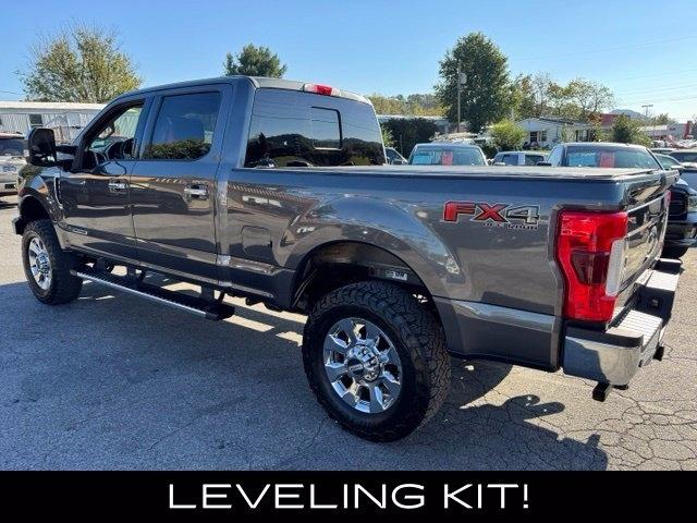 Ford Super Duty F-350 SRW Lariat 4WD Crew Cab 6.75' Box 2018