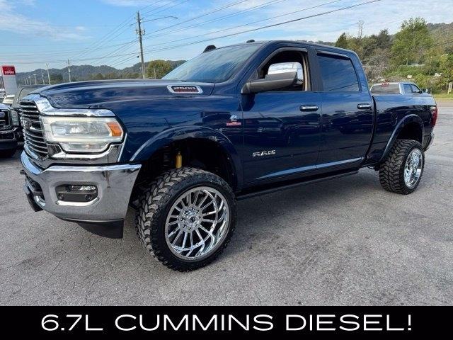 RAM 2500 Laramie 4x4 Crew Cab 6'4" Box 2022