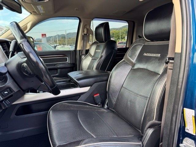 RAM 2500 Laramie 4x4 Crew Cab 6'4" Box 2022